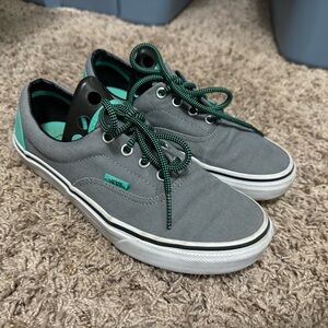 Vans Era Classic Top Canvas Leather Sz7.5(W) Sz 6 (M)